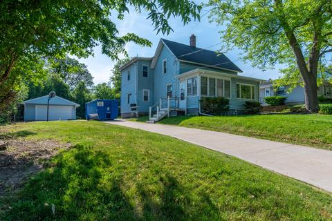 1915 Highland, Waukesha, WI 53186