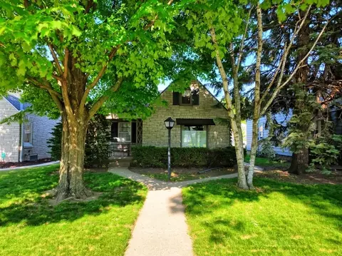 2412 S 61st, West Allis, WI 53219