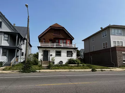 2520 W Ctr #2522, Milwaukee, WI 53206