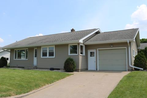 310 Hiawatha, Coon Valley, WI 54623