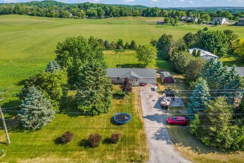 3904 Beaver Dm, Barton, WI 53090