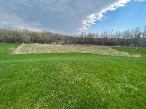 w195n17352 English Oaks, Jackson, WI 53037