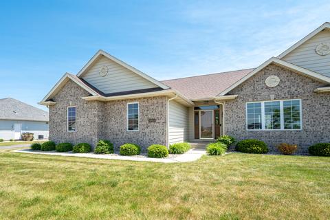 8983 62nd #471, Pleasant Prairie, WI 53158