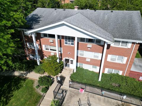 225 Country Clb #1C, Lake Geneva, WI 53147