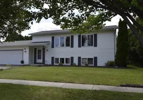 212 Pine, Delavan, WI 53115