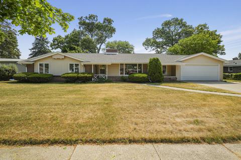 7947 17th, Kenosha, WI 53143