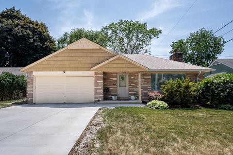 2798 N Colonial, Milwaukee, WI 53222