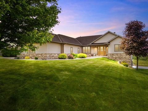 5565 Fieldcrest, Addison, WI 53027