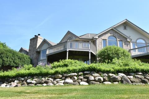 n14w30064 High Rdg, Delafield, WI 53072