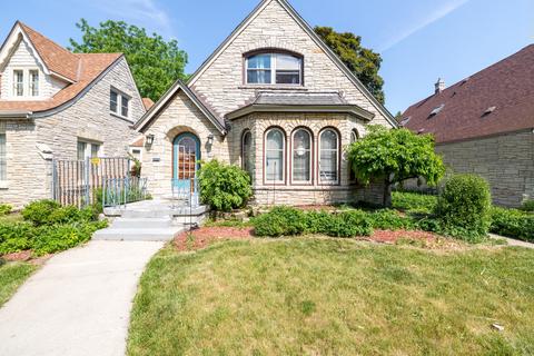 5518 W Auer, Milwaukee, WI 53216