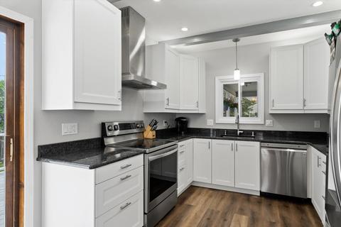 720 Fredonia, Fredonia, WI 53021