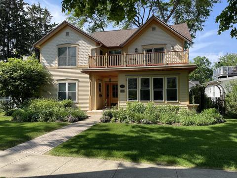 1115 Geneva, Lake Geneva, WI 53147