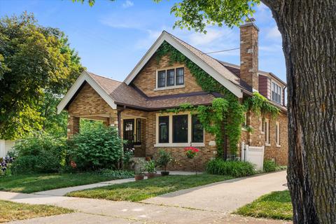 2201 N 63rd, Wauwatosa, WI 53213