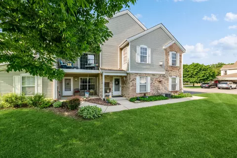 1102 N Sunnyslope #203, Mount Pleasant, WI 53406