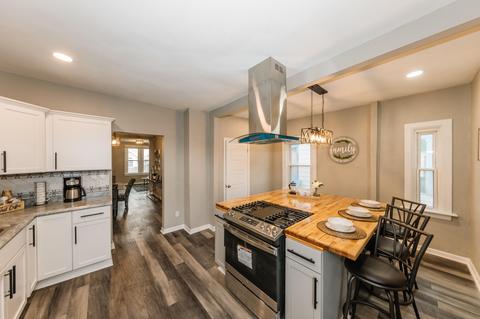 1626 N 24th, Milwaukee, WI 53205