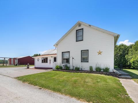 3604 Silver Crk, Manitowoc, WI 54220