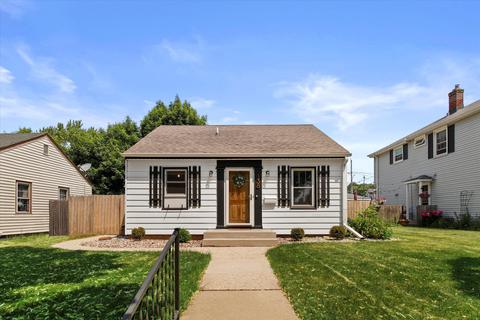 138 Frame, Waukesha, WI 53186