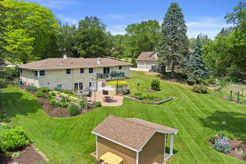 w125n6688 Parkway, Menomonee Falls, WI 53051