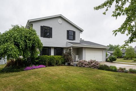 4451 W Central, Franklin, WI 53132