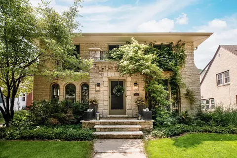 7531 Kenwood, Wauwatosa, WI 53213
