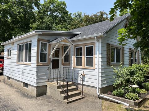 2820 Fischer, Burlington, WI 53105