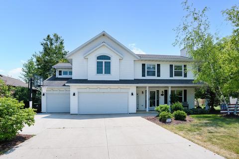 1101 Forest Hls, Howards Grove, WI 53083