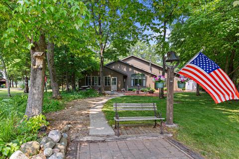 n9336 West Silver Spring Drive, Neshkoro, WI 54960
