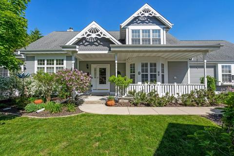 4184 S Cambridge #20, New Berlin, WI 53151