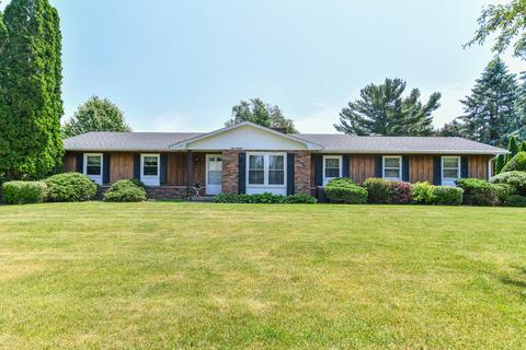 w395n5846 Almar, Oconomowoc, WI 53066
