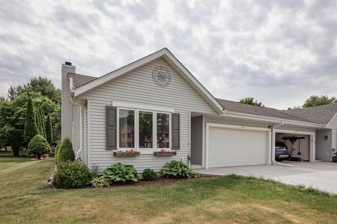 1232 Vogt, West Bend, WI 53095