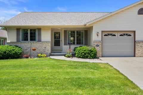 142 S Pioneer, Fond Du Lac, WI 54935