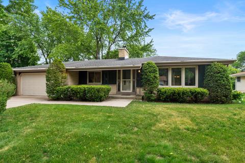 1131 Green Vly, Waukesha, WI 53189