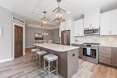 1578 Weston Rdg, Oconomowoc, WI 53066