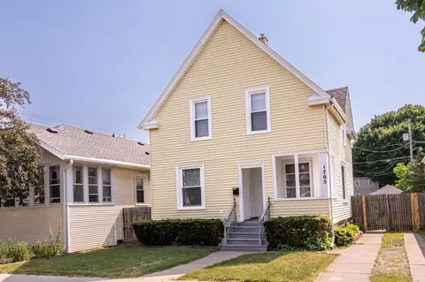 1705 Flett, Racine, WI 53405