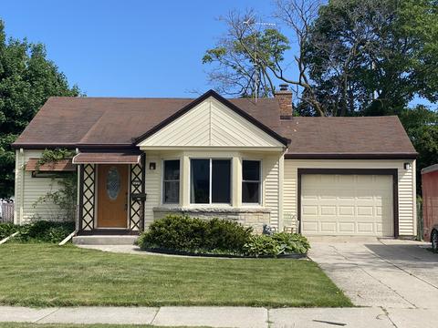 2225 Plymouth, Sheboygan, WI 53081