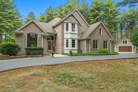 6315 N Tarry, Chenequa, WI 53058
