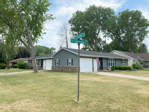 2156 King James, Green Bay, WI 54304