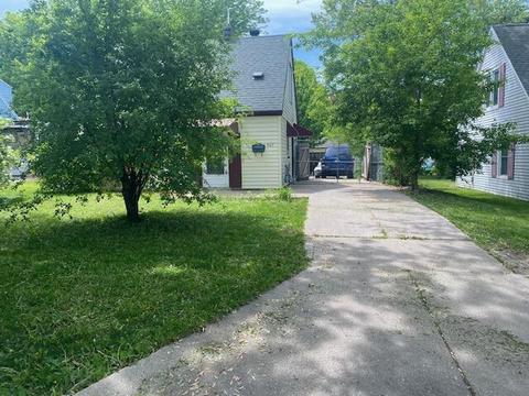 927 S 103rd, West Allis, WI 53214