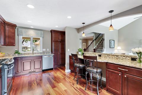 10118 N Gettysburg, Mequon, WI 53092