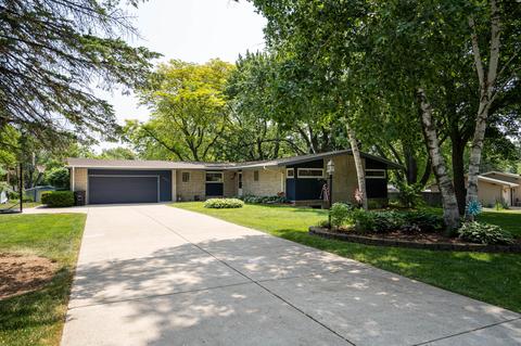 w151n6866 Glenview, Menomonee Falls, WI 53051