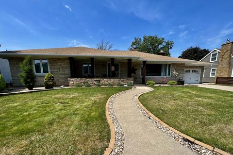 1230 22nd, La Crosse, WI 54601