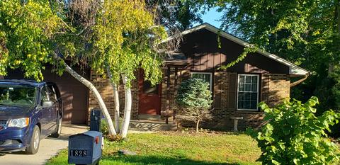 1828 Mackinac, South Milwaukee, WI 53172