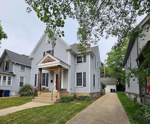 1719 Park, Racine, WI 53403