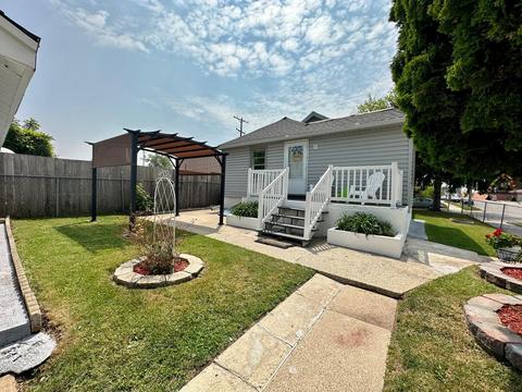 1139 Frederick, Racine, WI 53404