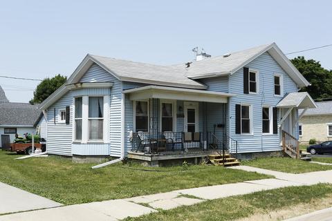400 S 6th, Watertown, WI 53094