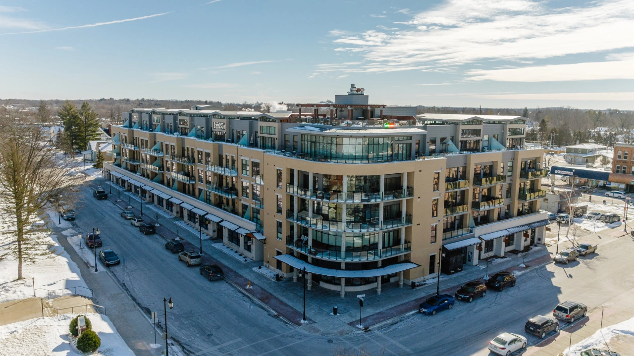 215 E Pleasant Unit 302  