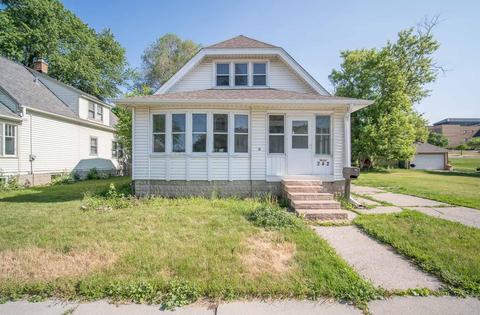 242 Willow, West Bend, WI 53095
