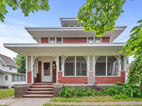 707 N 7th, Manitowoc, WI 54220