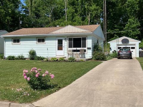 934 Carey, Lake Geneva, WI 53147