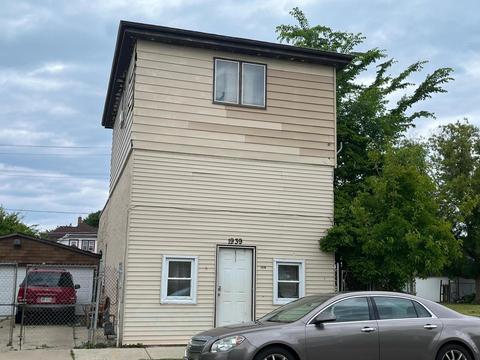 1939 Mead, Racine, WI 53403